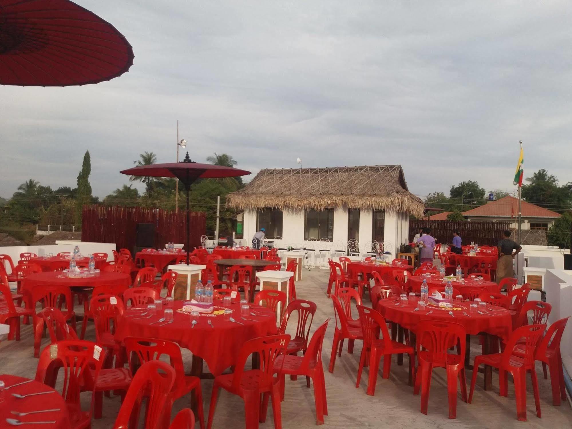 Hotel Queen Jamadevi Mawlamyine Exterior photo